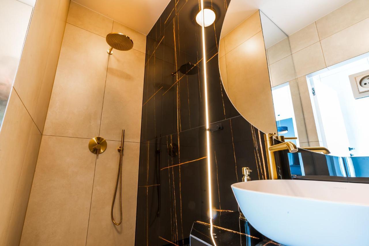 Apartament Plaza Tower 14 Pietro Кельце Екстер'єр фото